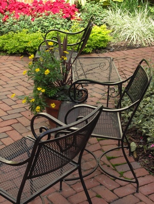 Landscape Examples: Patio Furniture Landscape Examples: Patio Furniture